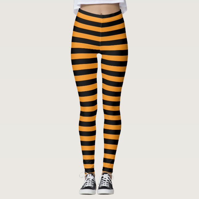 Orangefarbene und schwarz gestreifte Halloween-Hex Leggings (Vorderseite)