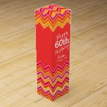 Orangefarbene Zickzack zigzag Weinkiste 60. Geburt Wein-Geschenkverpackung<br><div class="desc">Helle,  moderne Weinkiste im Zickzack Stil. Personalisieren Sie Ihre Geburtstagsmädchen und Ihr Geburtstagsjahr. Derzeit liest glückliche 60. Geburtstag Debbie Vintagen Jahr. Entworfen von Sarah Trett.</div>