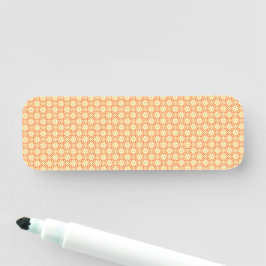 orangefarbener weißer Hintergrund mit Muster Namensschild