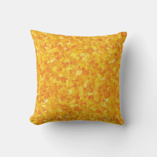 Orangefarbenes Kissen
