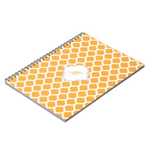 Orangefarbenes marokkanisches Muster mit Monogram- Notizblock