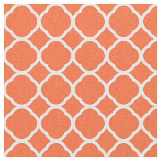 Orangefarbenes oder weißes Quatrefolienmuster Stoff (Nahaufnahme)