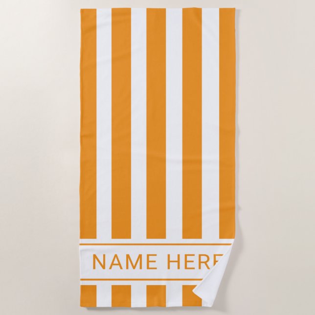 Orangefarbenes Strandtuch mit dem Namen (Vorderseite)