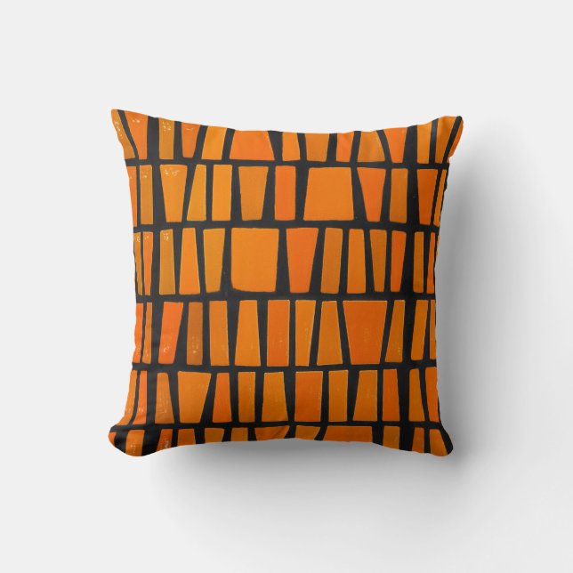 Orangefarbenes und schwarzes afrikanisches Stammes Kissen (Vorderseite)