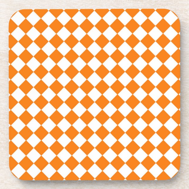 Orangefarbenes weißes Schachbrett Diamantmuster Getränkeuntersetzer (Vorderseite)