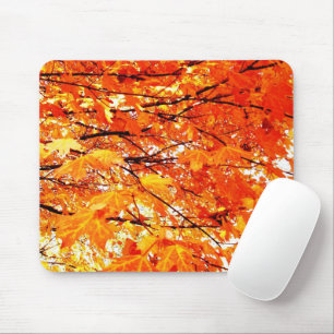 Orangene Ahornblätter im Herbst-Mauspad Mousepad