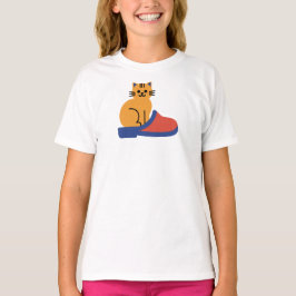Orangene Katze auf Pantoffel T-Shirt