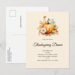 Orangene Kürbisse und Blumen Herbst Thanksgiving Einladungspostkarte