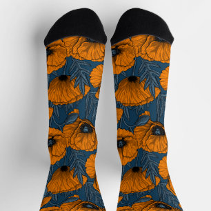 Orangene Mohnblumen auf dunkelblauem Hintergrund Socken