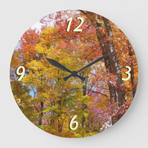 Orangene und gelbe Herbstbäume Herbstfotografie Große Wanduhr