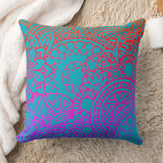 Orangene violette Blumen und blauer Hintergrund  Kissen