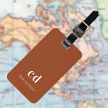 Orangenmonogramm Gepäckanhänger<br><div class="desc">Ein trendiger, orangefarbener Hintergrund. Personalisieren Sie Ihre Monogrammbriefe und den vollständigen Namen auf der Vorderseite. Ihre Kontaktinformationen auf der Rückseite.</div>