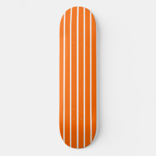 Oranges und weiße Streifen Design Skateboard