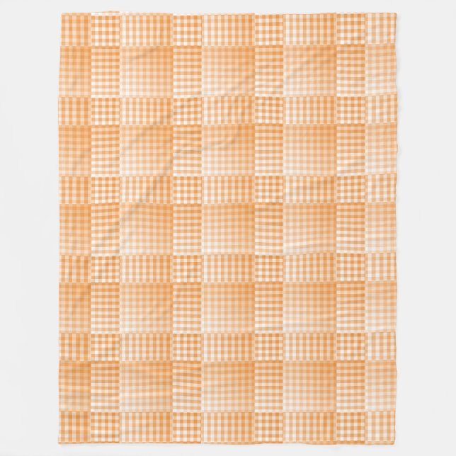 Oranges Weißes Schachbrett Abstract Muster Fleecedecke (Vorderseite)
