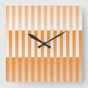 Oranges Weißes Streifenmuster Quadratische Wanduhr