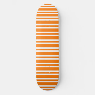 Oranges Weißes Streifenmuster Skateboard
