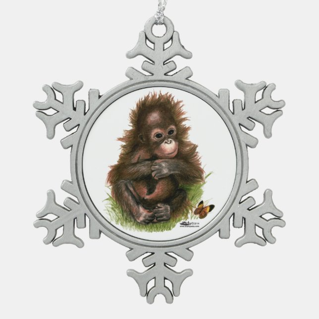 Orangutan Baby and Butterfly Schneeflocken Zinn-Ornament (Vorderseite)