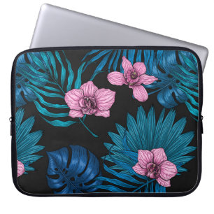 Orchideen und Blätter aus Palmen, rosa und blau au Laptopschutzhülle