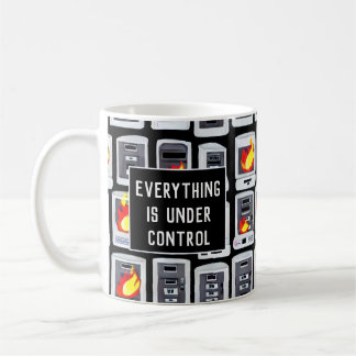 Ordinateur en feu amusant Illustré Tech Mug