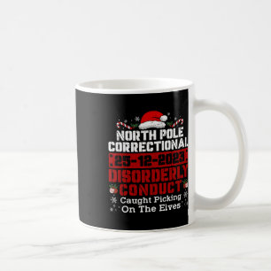 Ordnungsmäßiges Verhalten am Nordpol vorsichtig Kaffeetasse