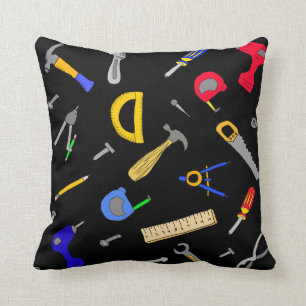 Oreiller à lancer avec collage d'outils