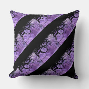 Oreiller à motif carreaux noir et violet
