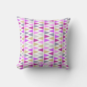 Oreiller à motif de fanions triangulaires violets