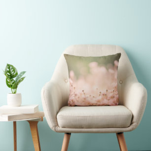 Oreiller accentué de fleurs sauvages rose tendre r