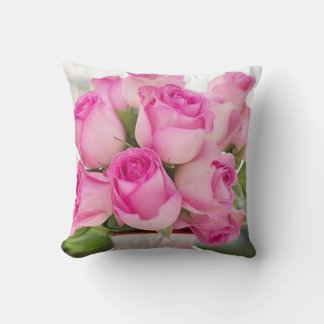 Oreiller d'art floral rose vintage élégant