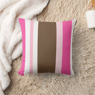 Oreiller marron et rose rayé