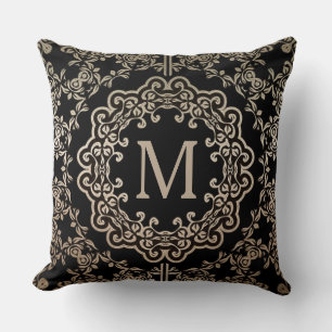 Oreiller Motif Filigree Monogram Gold