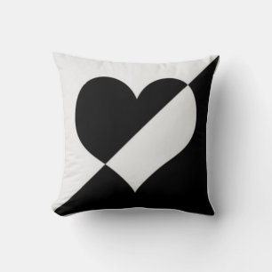 oreiller noir et blanc