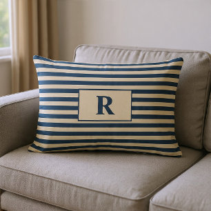 Oreiller rayé bleu et vanille avec monogramme
