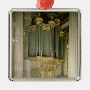Organ in der Kapelle Silbernes Ornament
