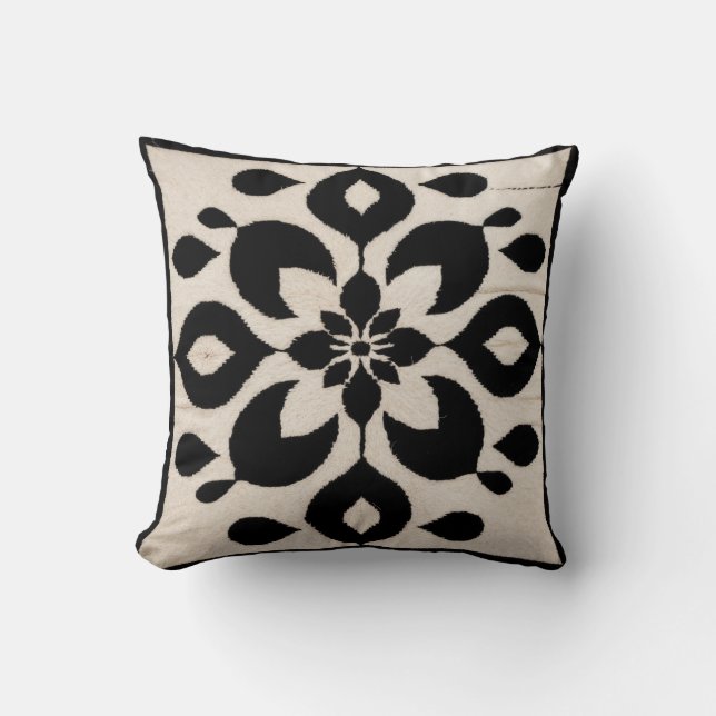 Oriental Chic : Noir et Blanc Kilim Coussin (Recto)