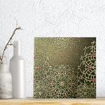 Oriental Luxury Indian Gold Jeweled Floral Mandala Fliese<br><div class="desc">Exquisite Keramik Fliesen Design verströmt Luxus,  zeigen komplexe florale Mandalase mit Imitaten goldenen Akzenten und ergänzt durch fesselnde rote Edelsteine.</div>