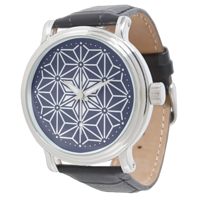 Oriental Navy Blue White Asanoha Japan Muster Armbanduhr (Schrägansicht)