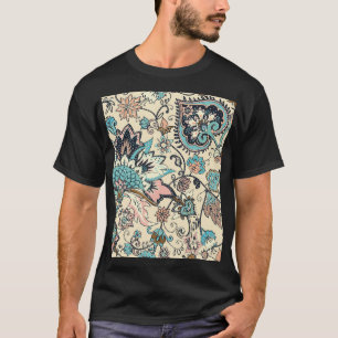 Oriental Paisley: Stilvolle Textil Elegance. T-Shirt