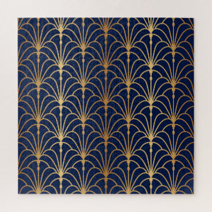 Orientale Eleganz: Goldenes Lüftermuster