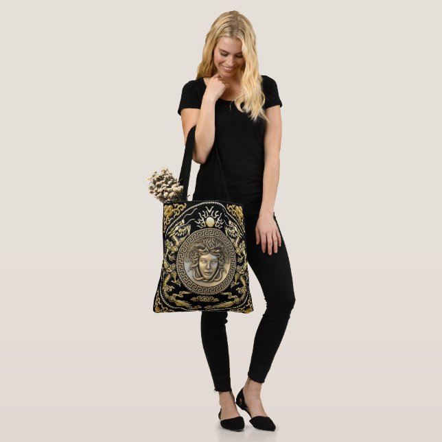 Orientalische Medusa  Tasche (Am Model)