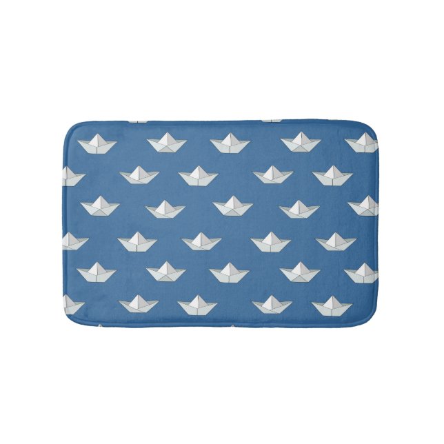 Origami-Boote auf dem Wassermuster Badematte (Vorderseite)