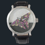 Origami Butterfly auf Blumenpapier Armbanduhr<br><div class="desc">Float wie ein Schmetterling mit diesem schönen Origami-Stück von Chariklia Zarris. Ein hübsches Blumenpapier wurde verwendet,  um den Origami-Schmetterling zu kreieren,  und die Purpel,  Gelb und Grüntöne springen einfach vom Stück ab. Kaufen Sie Ihre Kopie noch heute!</div>