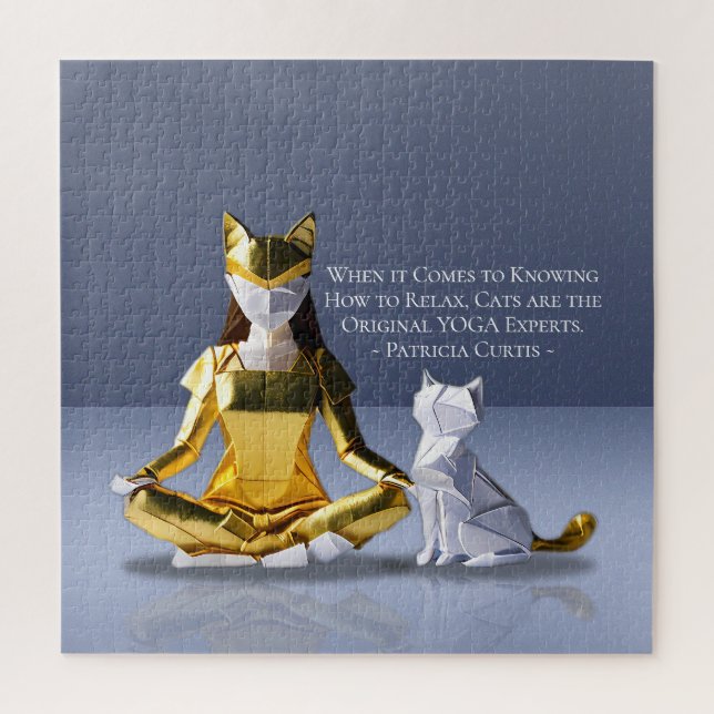 Origami Gold Foil Yoga Meditating Catwoman und Cat (Vertikal)