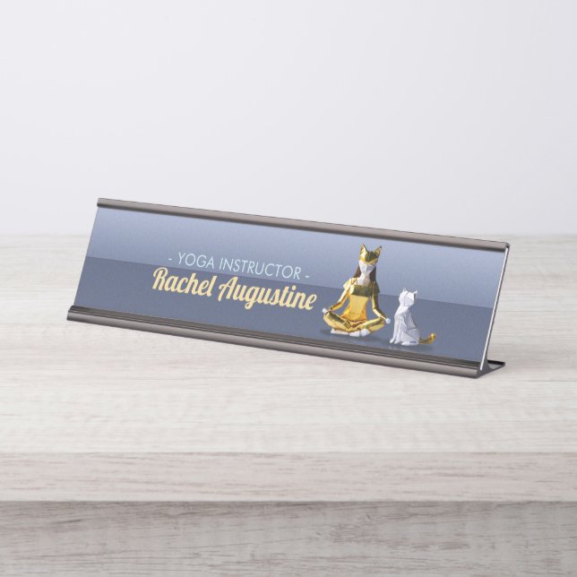 Origami Gold Foil Yoga Meditating Catwoman und Cat Schreibtischnamensplakette (Vorderseite )