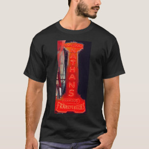 Original Nathans Berühmte Hot Dogs Neon Sign. Cone T-Shirt