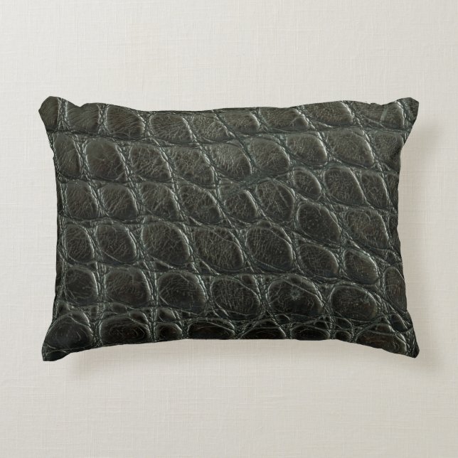 Originelle schwarze Alligatorledertextur, nah  Dekokissen (Vorderseite)