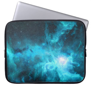 Orion Nebel, blaues Licht, Astronomie. Laptopschutzhülle