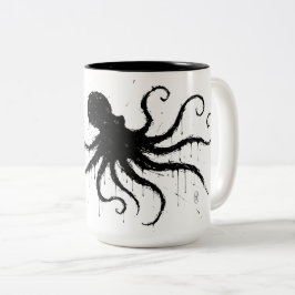 Orkney Dark Ink Illustration – Greifender Oktopus Zweifarbige Tasse