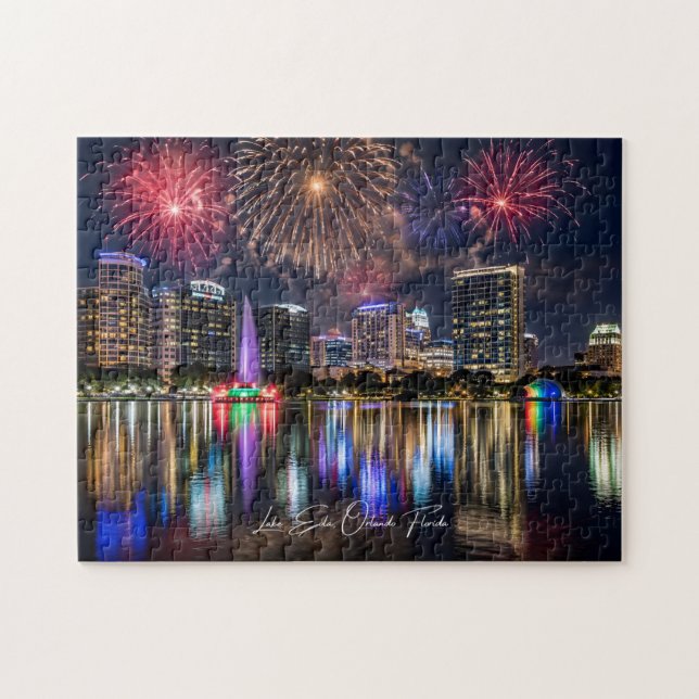 Orlando Florida Skyline mit Lake Eola Feuerwerk (Horizontal)