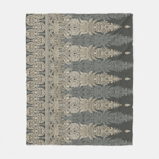Ornamental Traditional Paisley design  Fleecedecke